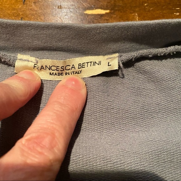 Francesca Bettini Made in Italy Grey Two Types of Material & Pattern Top - Picture 3 of 9